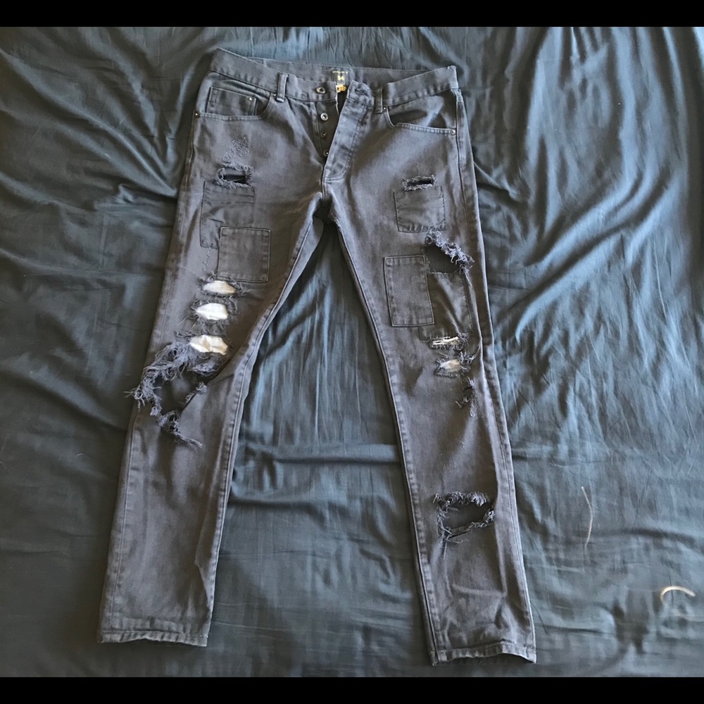 Ripped black jeans